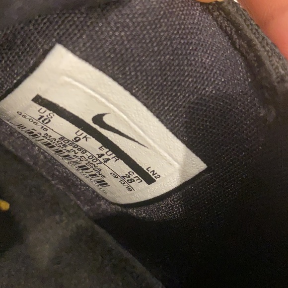 Nike LeBron 16 I’m king - Picture 8 of 10